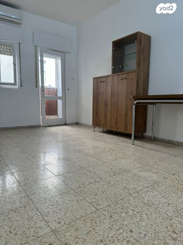 דירה, תל חי 4, קטמון הישנה, ירושלים