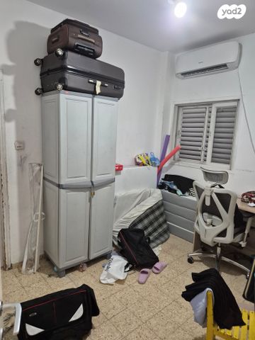 דירה, הרב יצחק נסים 5, נווה און, בני ברק