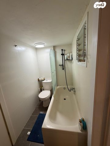 יחידת דיור, נוח מוזס 7, שכונת הותיקים, רמת גן