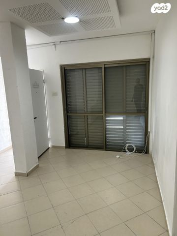 יחידת דיור, הציפורן 1, נבטים, נבטים