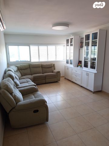 דירה, שדרות ששת הימים 8, ניר אביב, תל אביב יפו