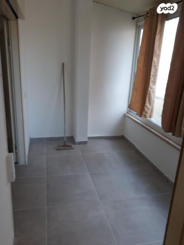 דירה, אחד העם 22, מרכז העיר, חדרה