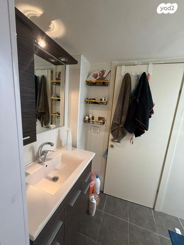 יחידת דיור, נוח מוזס 7, שכונת הותיקים, רמת גן