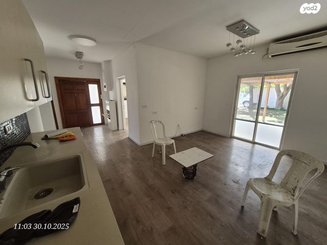 בית פרטי/ קוטג', שבטי ישראל 69, נווה מגן, רמת השרון