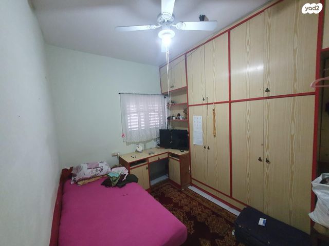 דירה, פרלשטיין 21, לב העיר, בת ים