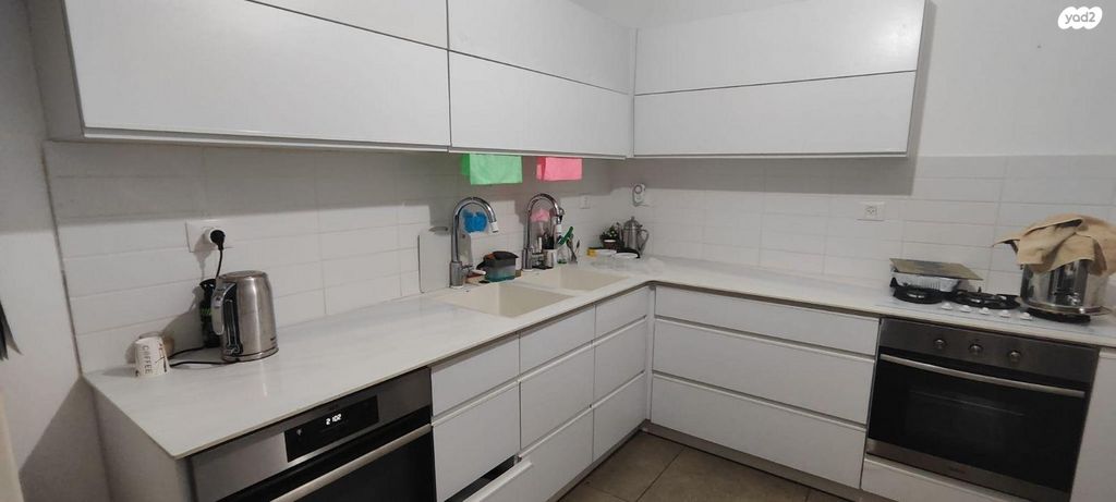 דירה, גפן 17, החורש, חריש