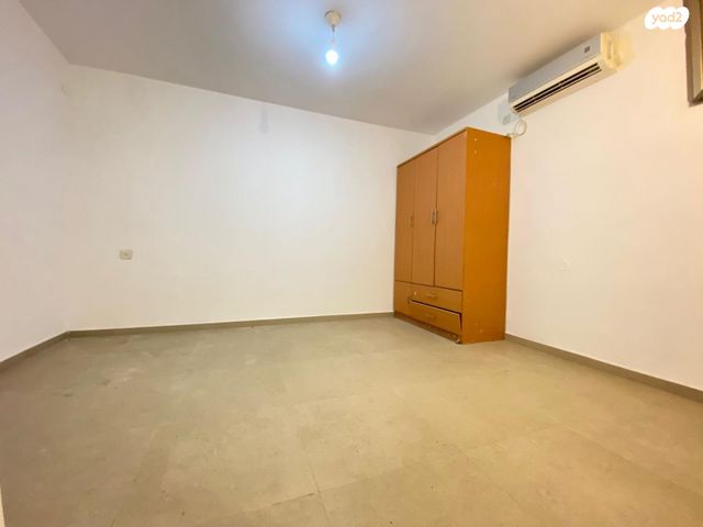 מחסן, השופטים 23, הצפון הישן - דרום, תל אביב יפו