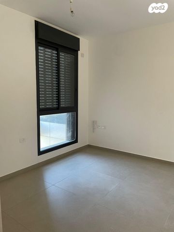 דירה, ראול ולנברג 33, רמת החייל, תל אביב יפו