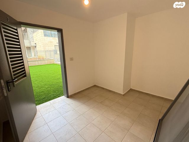 דירת גן, נחל דישון 30, רמת נבון . הר כרמי, כרמיאל