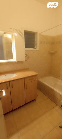 דירה, דרך נגבה 35, מרום נווה, רמת יצחק, רמת גן