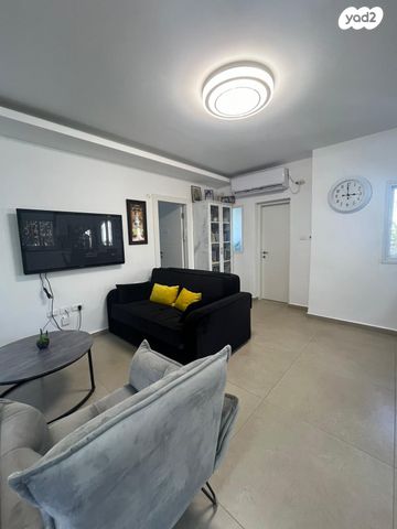 דירת גן, בורוכוב 54, קרית היובל, ירושלים