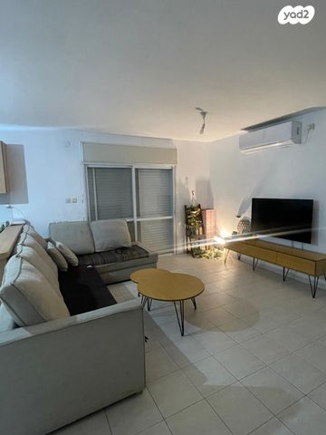 דירת גן, נוף החולה 22, נוף הכנרת, צפת