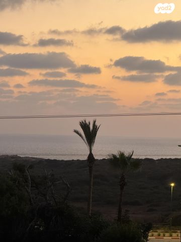 דופלקס, אירוס הארגמן 18, גבעת האירוסים, נתניה