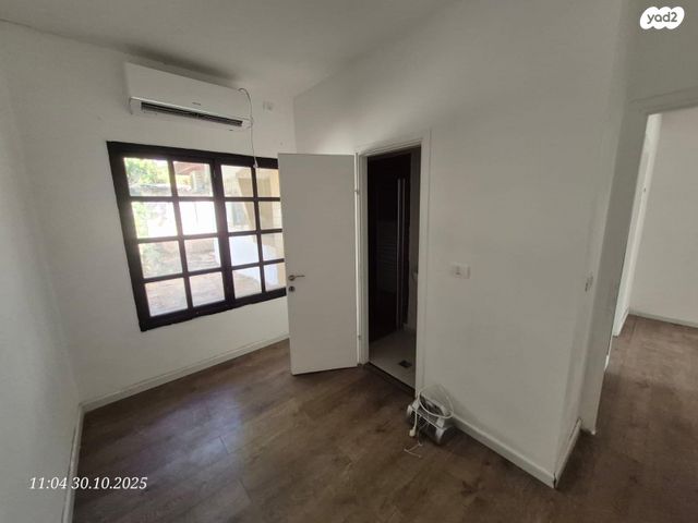 בית פרטי/ קוטג', שבטי ישראל 69, נווה מגן, רמת השרון