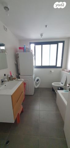 דירה, ישעיהו 7, שיכון רסקו, קרית אונו