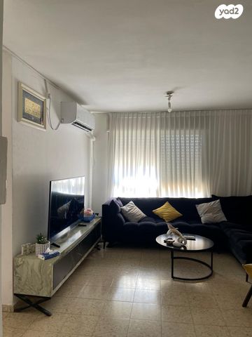 דופלקס, אירוס הארגמן 18, גבעת האירוסים, נתניה