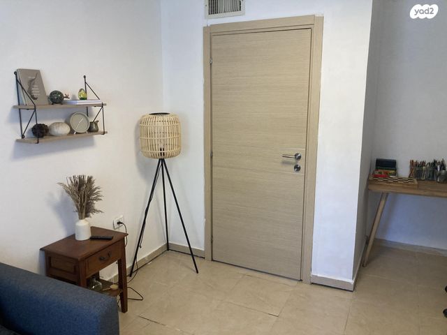 דירה, התורן 25, מגדים, מגדים