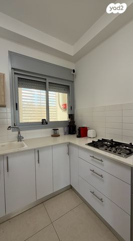 דירה, שדרות אפרים קציר 13, מת"מ, נאות פרס, חיפה