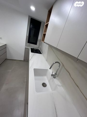 דירה, מעפילי אגוז 5, נווה חן, תל אביב יפו