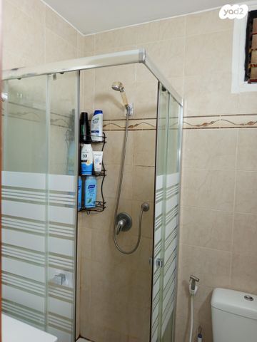 דירה, שדרות ששת הימים 8, ניר אביב, תל אביב יפו