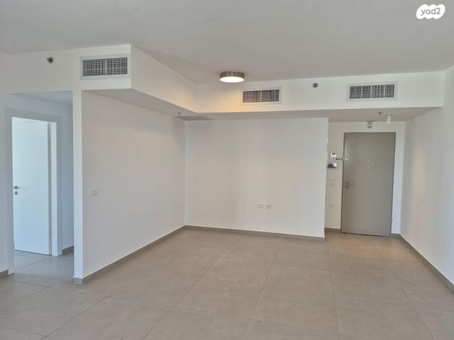 דירה, ראול ולנברג 33, רמת החייל, תל אביב יפו