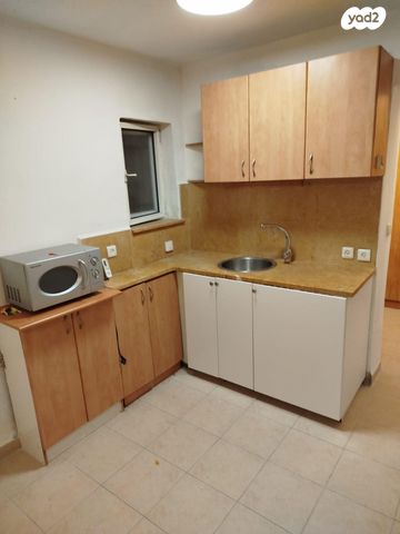 דירה, דרך יד לבנים 23, נווה פז, חיפה