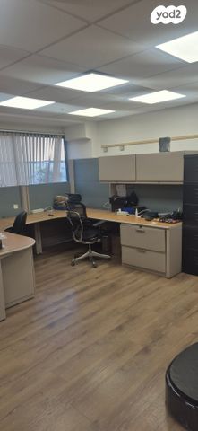 משרדים, האשל 7, שאר העיר, קיסריה