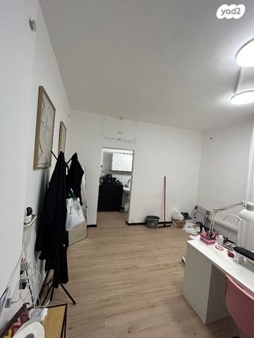 חנויות/ שטח מסחרי, השייטים 10, רובע ד', אשדוד