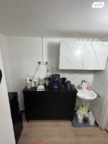 חנויות/ שטח מסחרי, השייטים 10, רובע ד', אשדוד