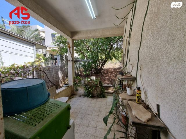 דו משפחתי, יגאל, בית אליעזר, חדרה