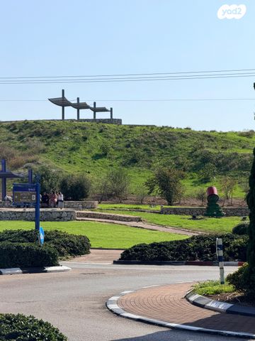 דירת גן, עכו