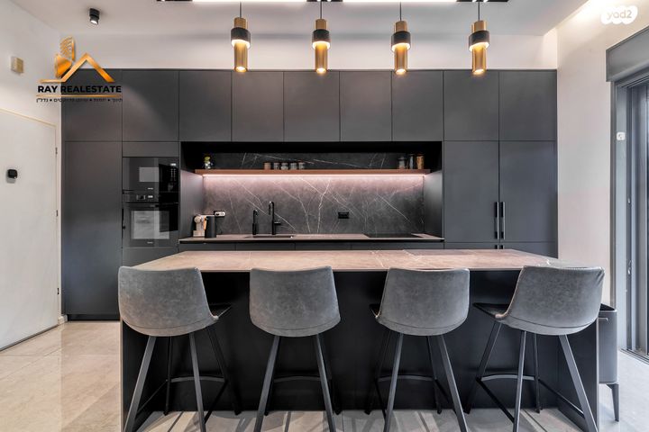 דירת גן, הנחשול, נאות רבין, יבנה