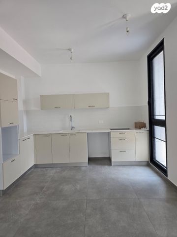 דירת גן, עלי מוהר, נווה זמר, רעננה