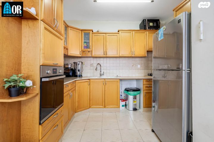 דירה, אבן עזרא, שעריים, רחובות