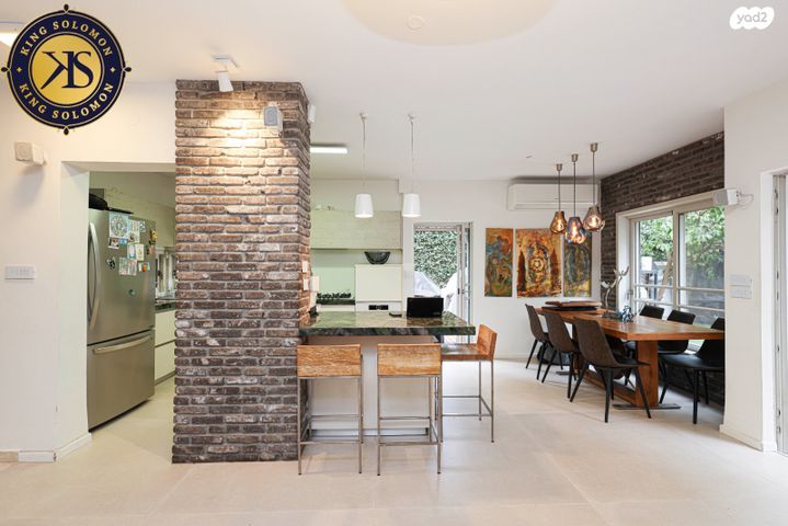 דו משפחתי, דוד דבורה, מגדל המים, קרית אונו