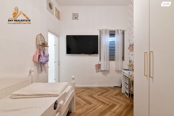 דירת גן, הנחשול, נאות רבין, יבנה