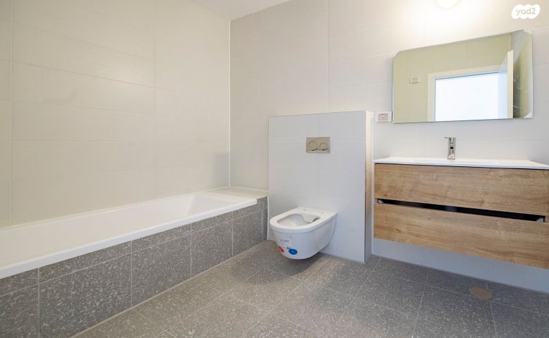 דירה, שיכון רסקו, קרית אונו