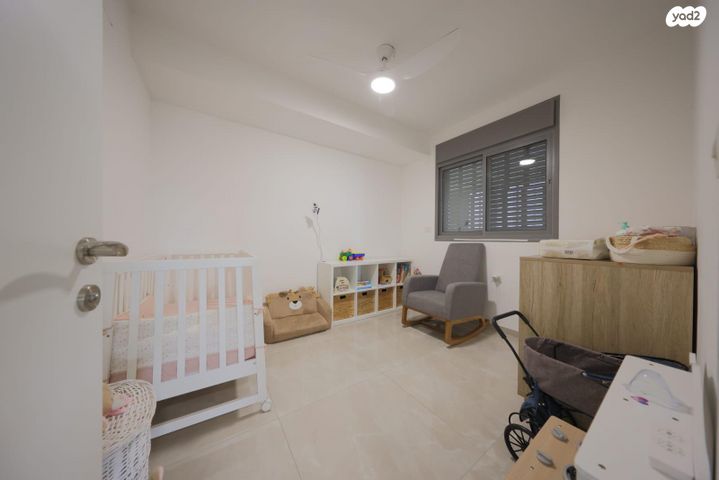 דירה, יצחק שמיר, גבעת הרקפות, קרית ביאליק