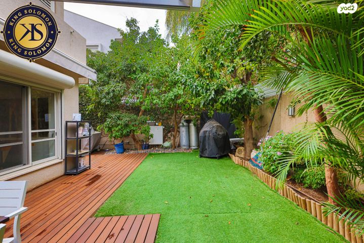 דו משפחתי, דוד דבורה, מגדל המים, קרית אונו