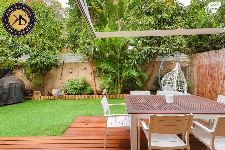 דו משפחתי, דוד דבורה, מגדל המים, קרית אונו