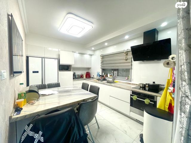 בית פרטי/ קוטג', מזכרת בתיה