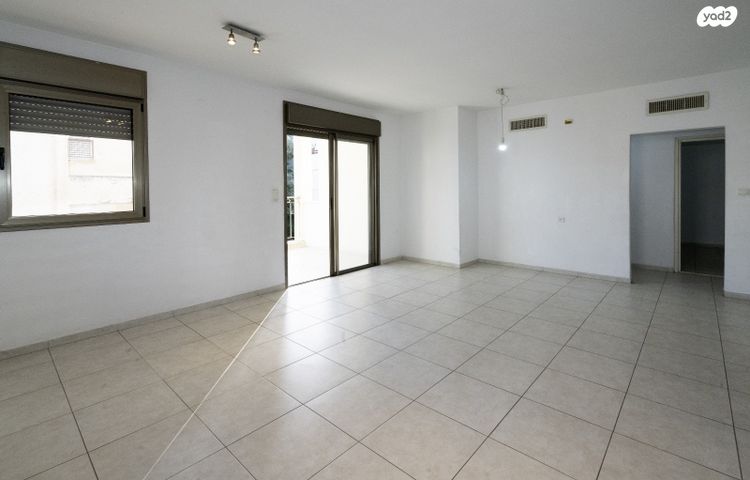 דירה, אביב, הרצליה הירוקה, נווה עובד, הרצליה