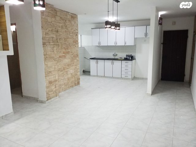 שדרות השופטים 4