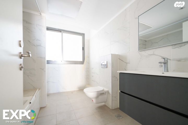 דירה, רמת הגולן 2, רובע ה', אריאל