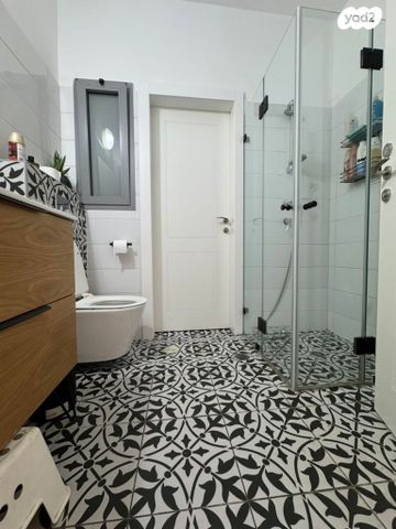 דירה, נחל פרת 5, חדרה