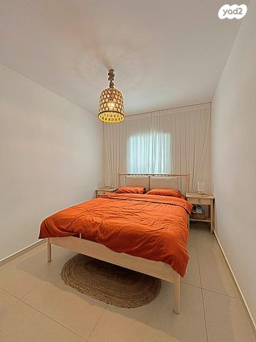 דירה, נווה אלון, ב' / צפון מערב העיר, רחובות