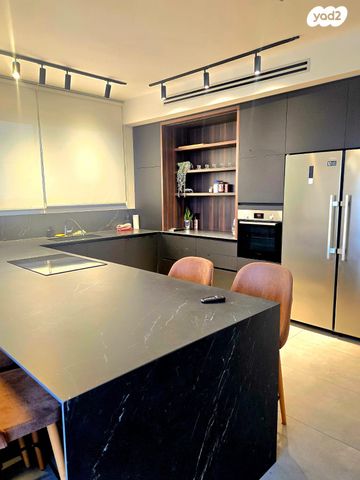 דירה, גבעת אולגה, חדרה