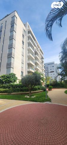 דירה, פרנץ קפקא 3, המשתלה, תל אביב יפו