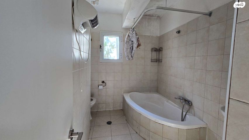 דירת גן, השבעה, בן גוריון כנען, צפת