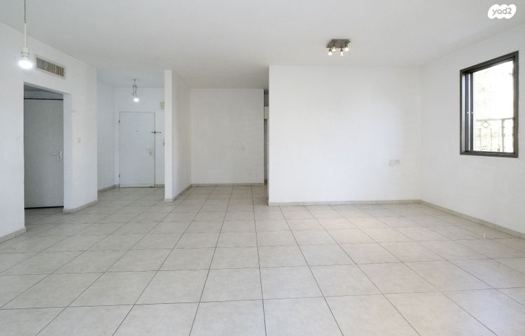 דירה, אביב, הרצליה הירוקה, נווה עובד, הרצליה